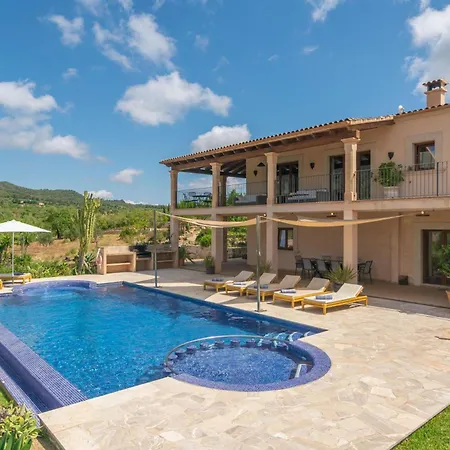 Villa S'albarcoquer *