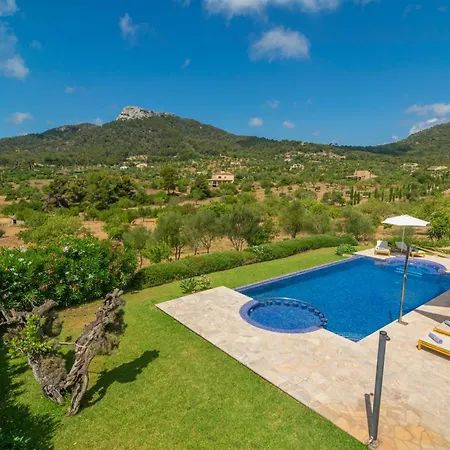 S'albarcoquer Villa
